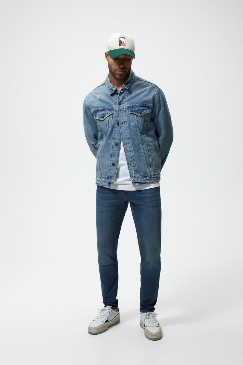 LOW-RISE SLIM JEANS