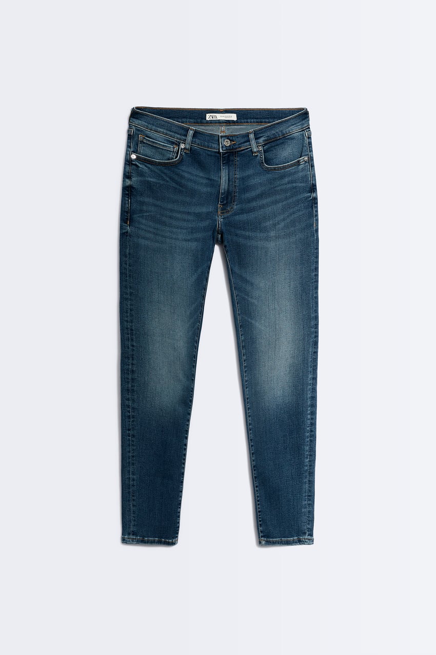 LOW-RISE SLIM JEANS